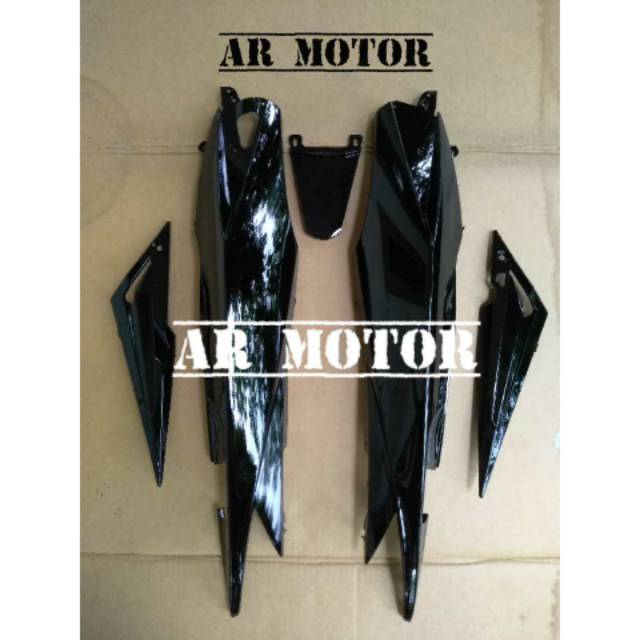 BODY BELAKANG PLUS SAMBUNGAN BODY JUPITER MX LAMA / OLD HITAM/Cover body jupiter mx lama hitam