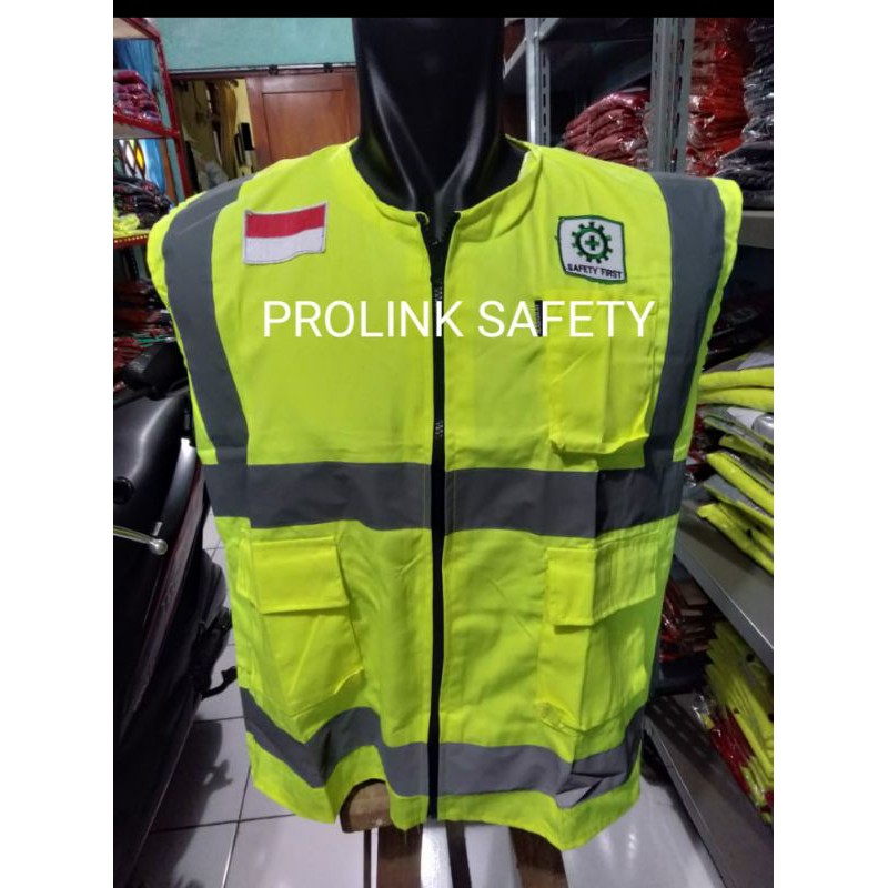 ROMPI SAFETY BAHAN KAIN DRILL FREE LOGO K3 BENDERA HIJAU STABILO ALLSIZE