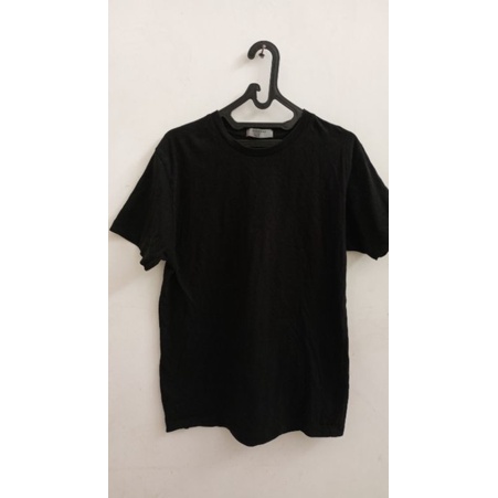 Preloved Kaos Cowok Giordano Original