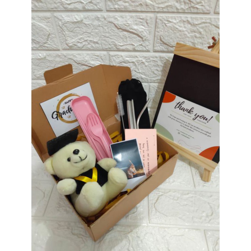 

Gift BOX / Hadiah / Kado / WISUDA / MURAH DAN BERGUNA
