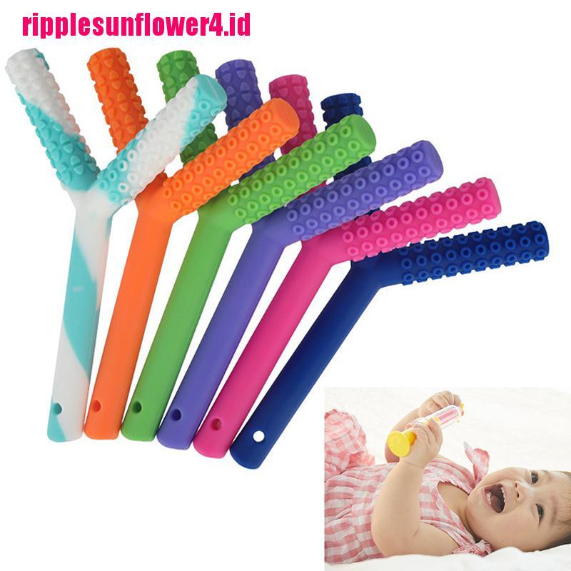 Teether Bentuk Y Untuk Bayi