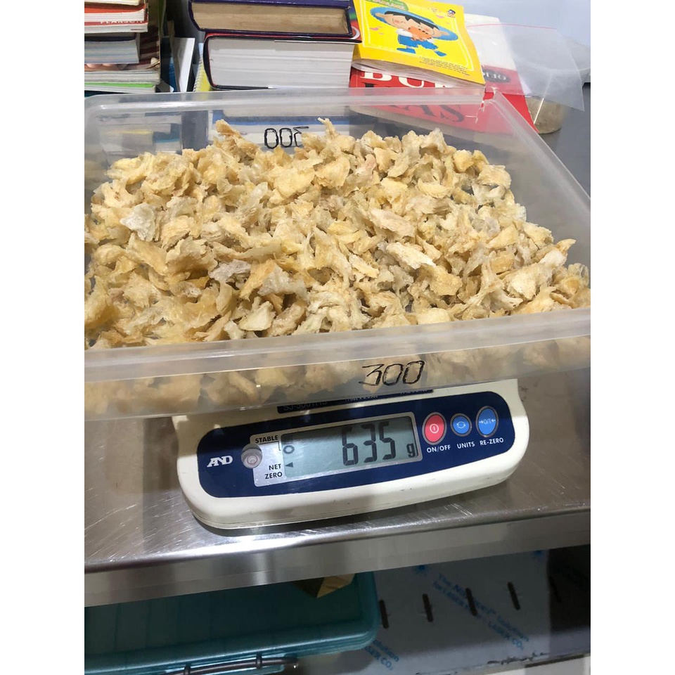 

Sarang burung walet / bird nest / yanwo / 燕窝 Sarang burung walet kakian siap masak 0.125gram