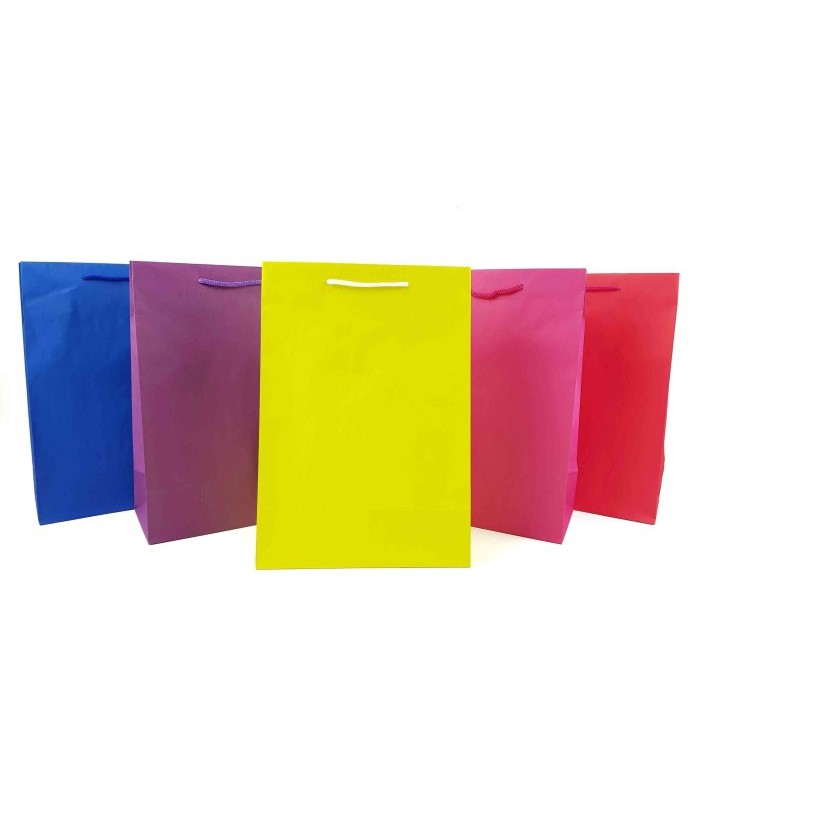 

PAPER BAG POLOS/ PAPER BAG WARNA/ PAPER BAG MEDIUM/ BA2332G