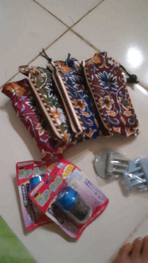 Gantungan Hook 3 Tingkat Serbaguna