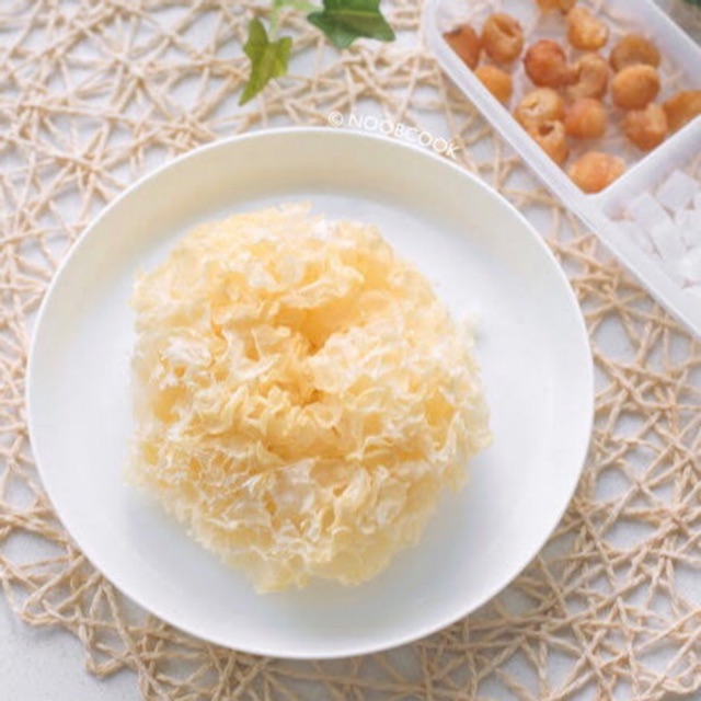 

50 gr Jamur Putih Salju Es White Fungus Bai Mu Er Pek Bok Nie Jamur Putih Repack