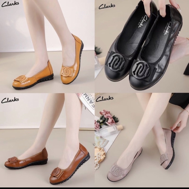 beli sepatu clarks online