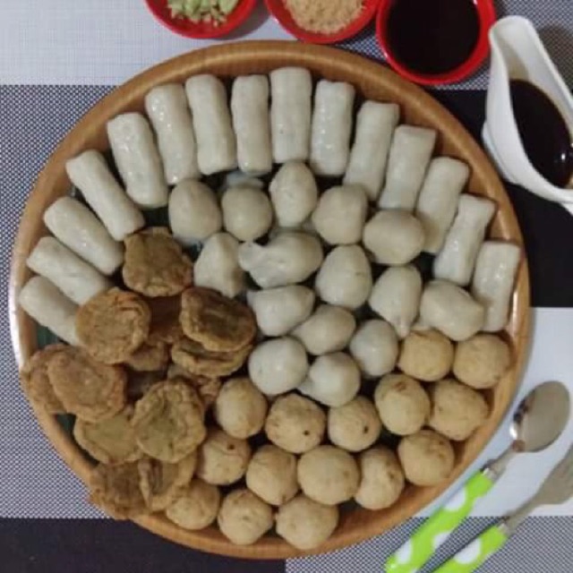 

PROMO Paket pempek campur