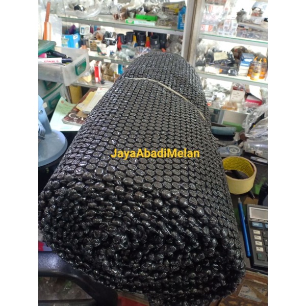 

BUBBLE WRAP TEBAL 60 x 500 PLASTIK PAKING MP Mulia Packing PLASTIK GELEMBUNG hitam putih