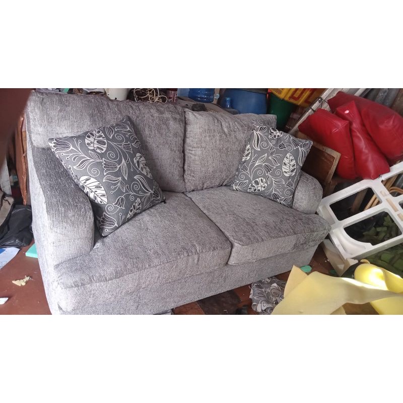 sofa informa preloved