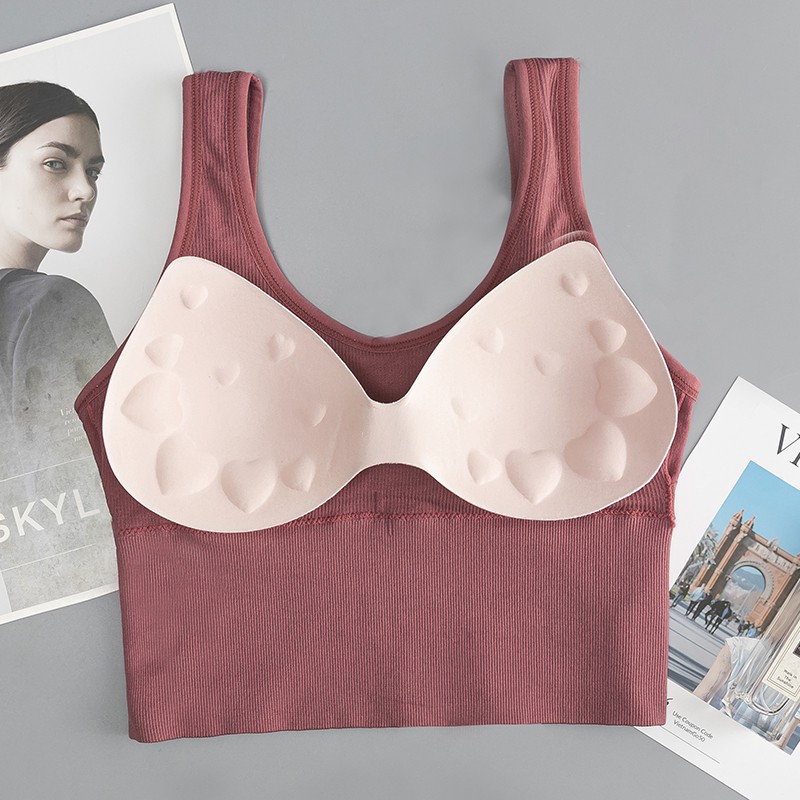 Kecantikan olahraga kembali bernapas tidak ada cincin baja dibungkus dengan pakaian dalam dada