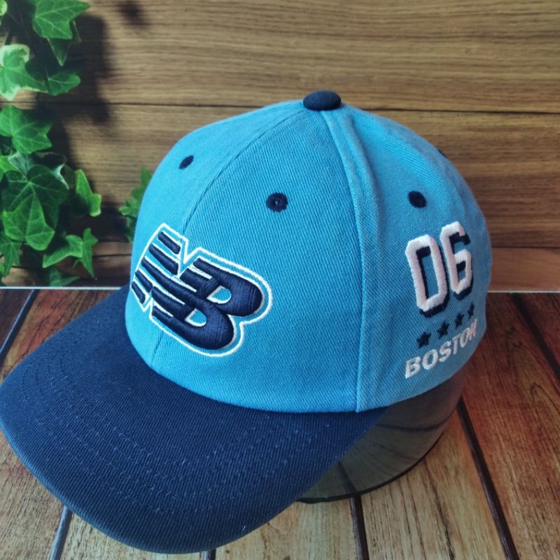 Topi anak New Balance