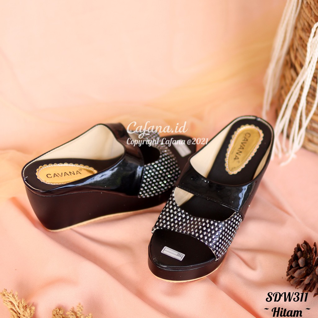 Wedges Wanita Adela SDW311