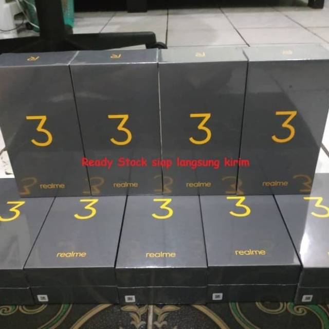 REALME 3 RAM 4/64 GB
