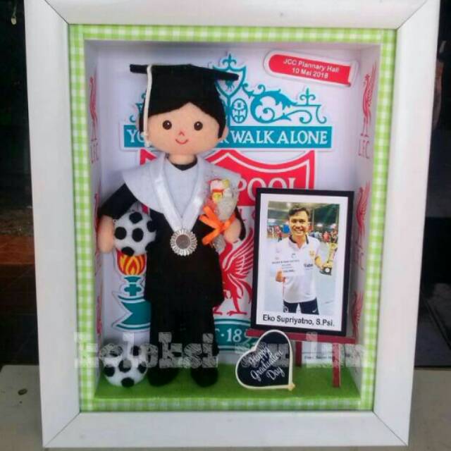 souvenir kado annivesary wisuda boneka flanel singgle cowok