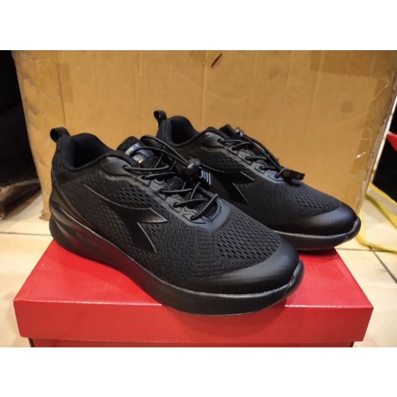 Sepatu anak Diadora Corsi JR