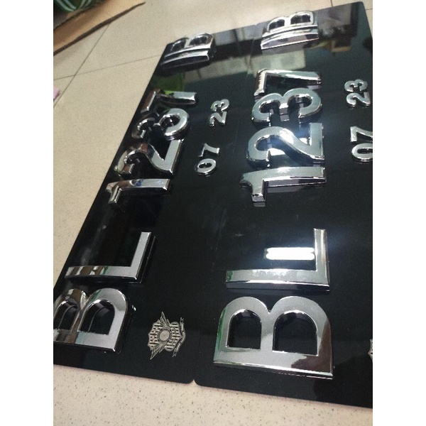 PLAT MOBIL TIMBUL - Cembung Chrome -Ukuran Universal  FREE DUDUKAN
