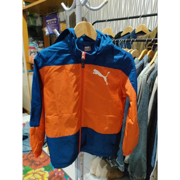 jaket running thrift brand