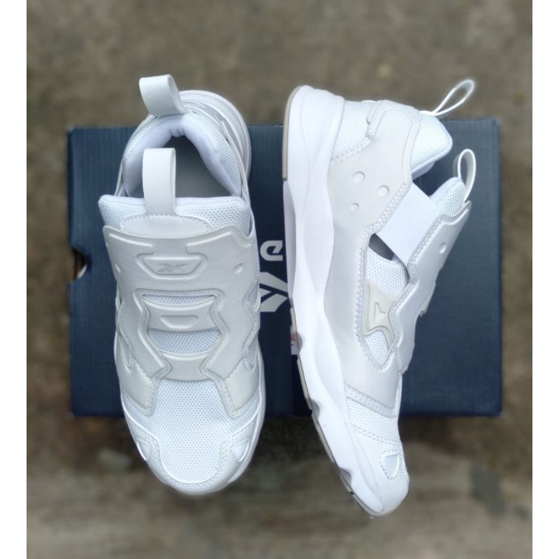 sepatu wanita Reebok Furylite 3.0 "White/Skugry" BNIB 100% Original