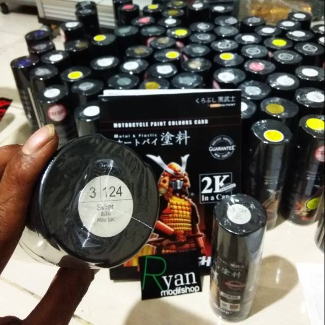 

Pilox Cat samurai silver 124 silver metalik y3*