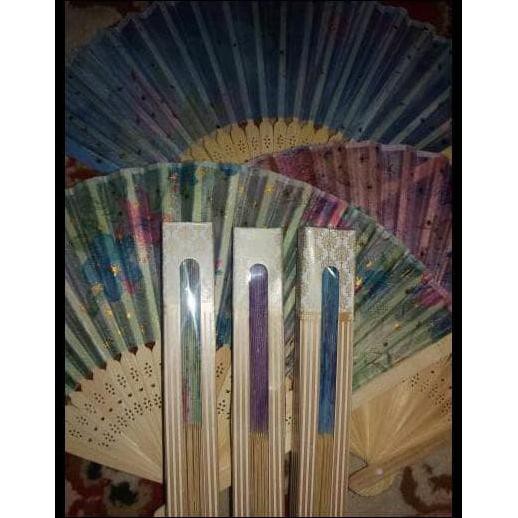 EKSKLUSIF SOUVENIR PERNIKAHAN KIPAS JEPANG KEMASAN BOX HADIAH