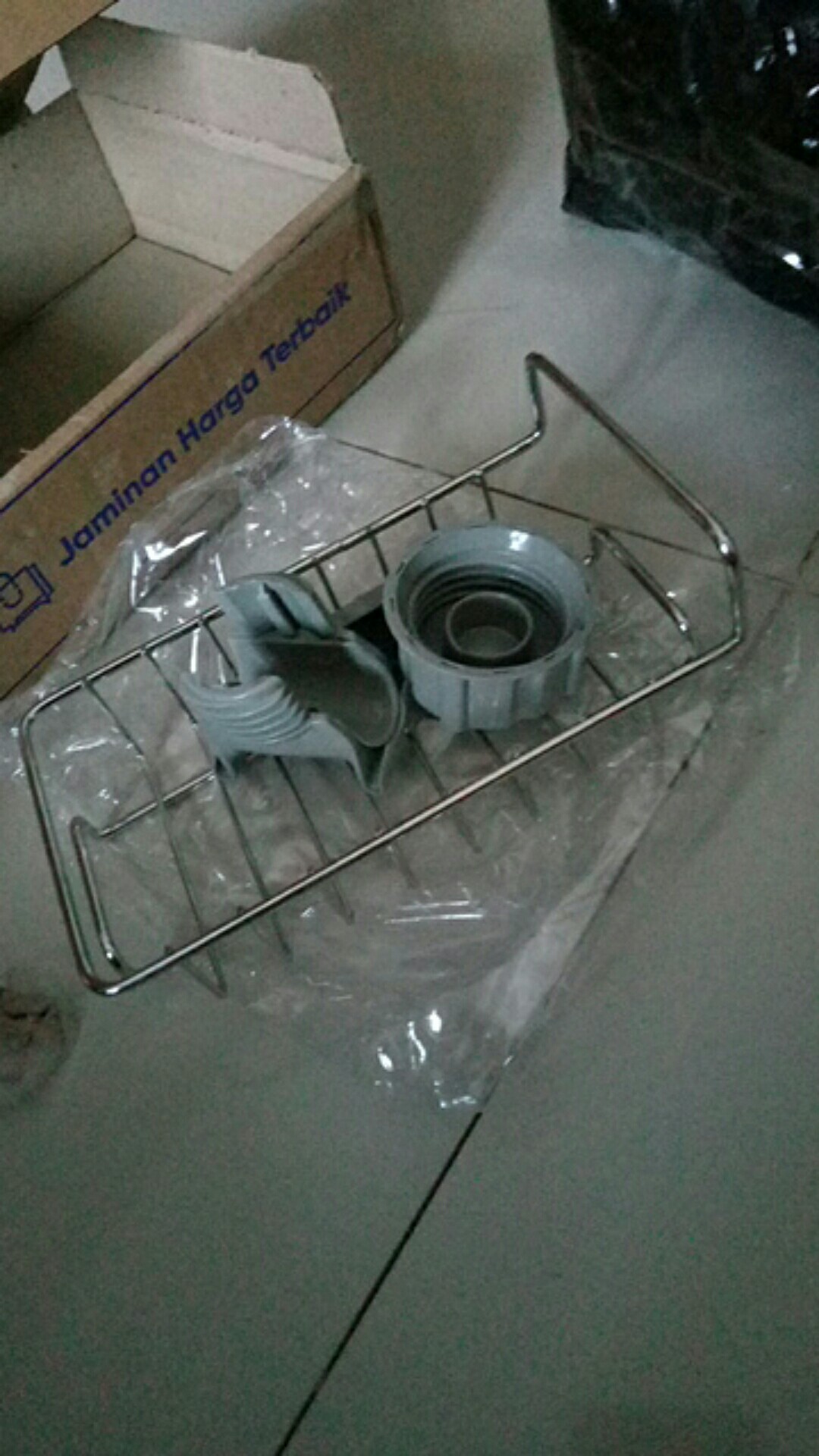 Rak Gantungan Barang & Sabun Keran Air Peralatan Dapur