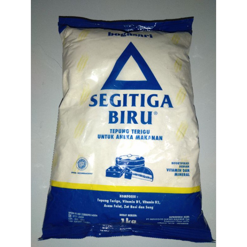 

tepung terigu segitiga biru 1 kg