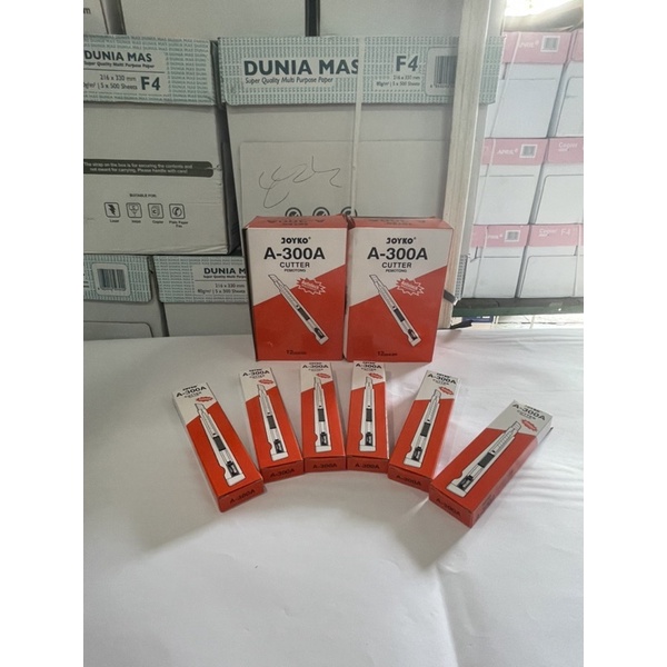 

Cutter Joyko Kecil A-300// Timur Jaya Stationery cutter joyko kecil A-300