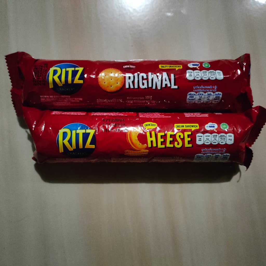 

RITZ Original Salty Crackers/Cheese/Chocolate Cream Sandwich 91gr