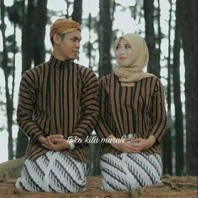  Baju  couple  lurik couple  batik prewedding khas solo 