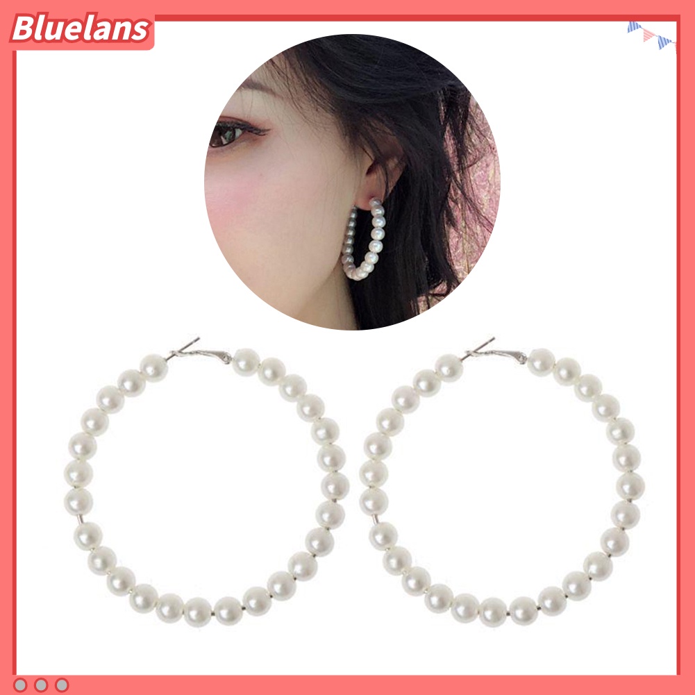 Bluelans Anting Hoop Juntai Bentuk Lingkaran Besar Aksen Mutiara Tiruan Gaya Elegan Untuk Wanita