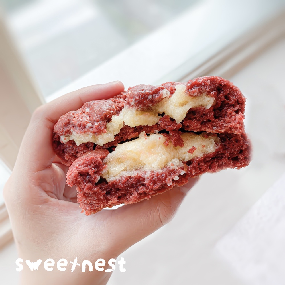 

Cheese Bomb - Red velvet soft baked cookies cream cheese