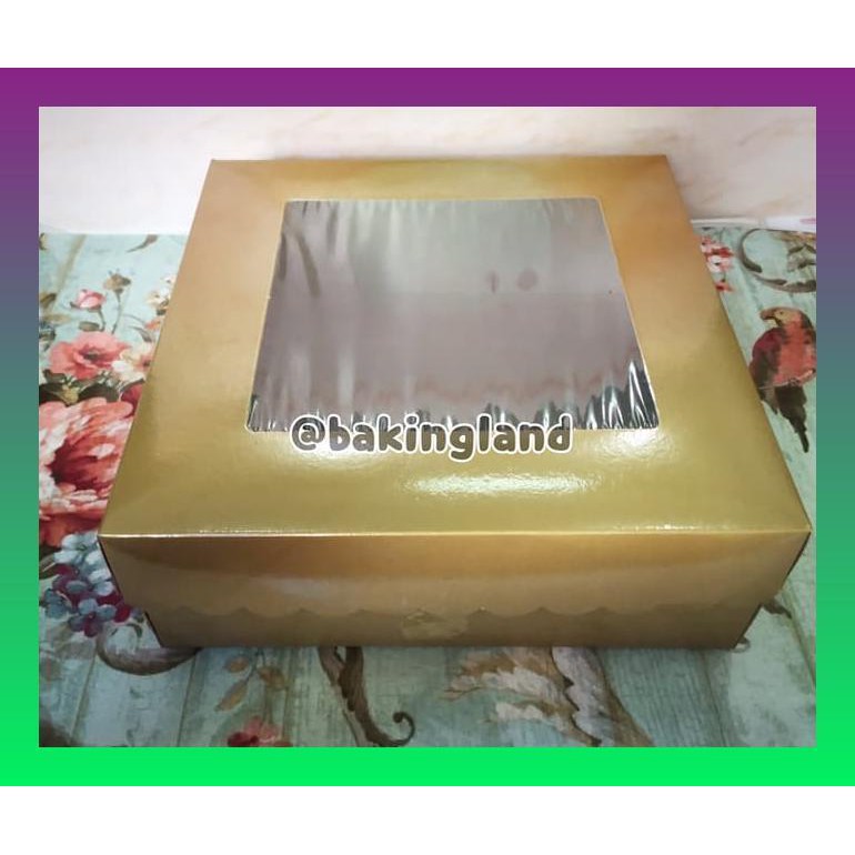 

DUS BOX KUE GOLD 20CM PER 10