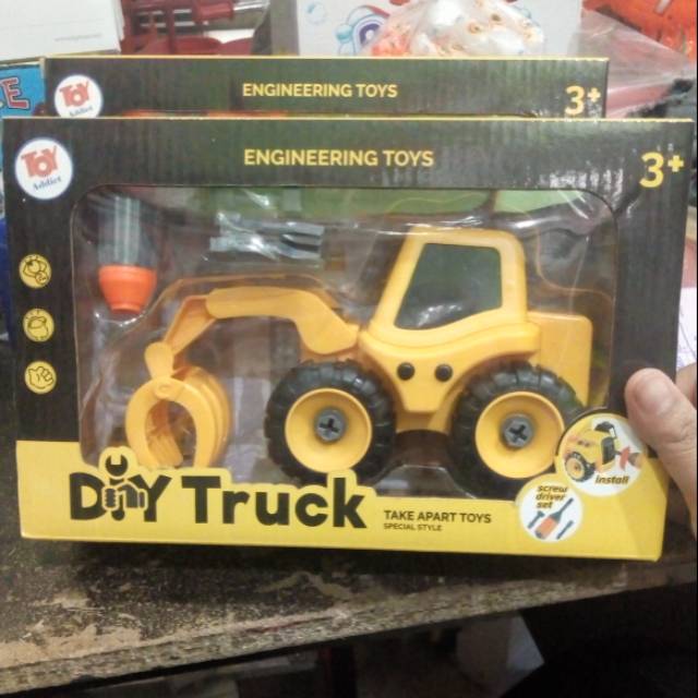 mobil bongkar pasang/DIY