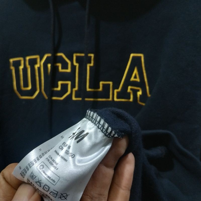 Hoodie Hnm UCLA bordir Navy H&amp;M Pria Wanita Cewek Cowok Full Tag Free Paper Bag