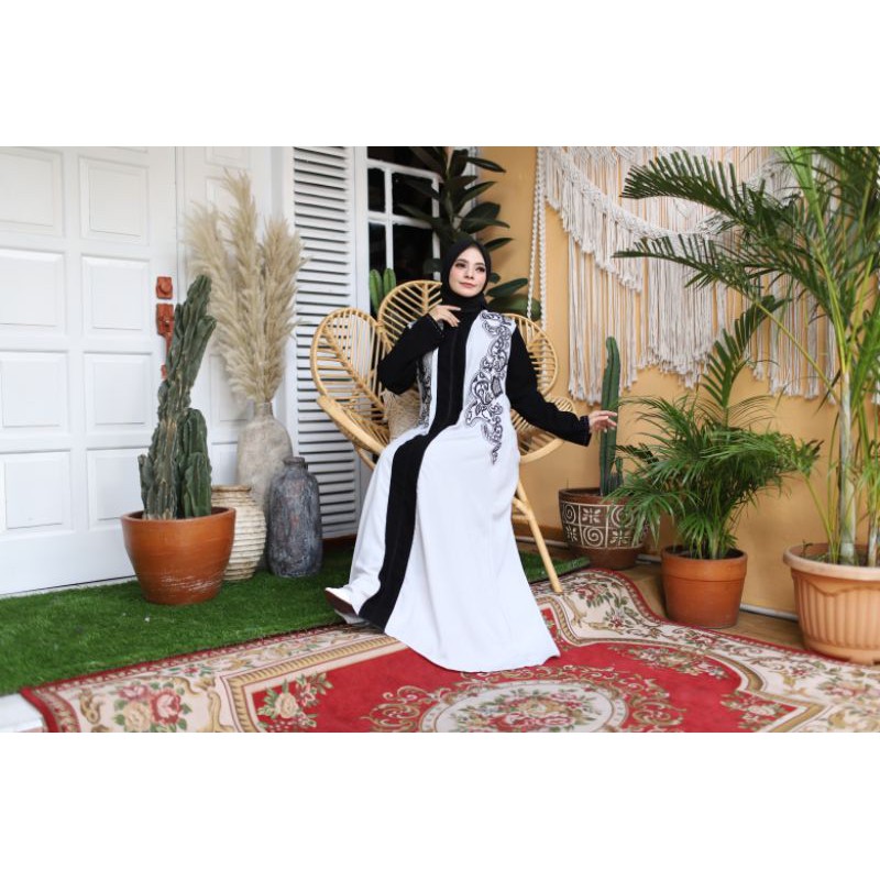 GALLERY EXCLUSIVE ABAYA HITAM MESIR