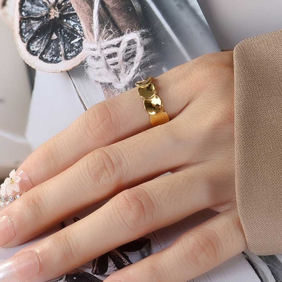 Cincin Model Terbuka Bahan Titanium Steel Gaya Simple Adjustable Untuk Wanita