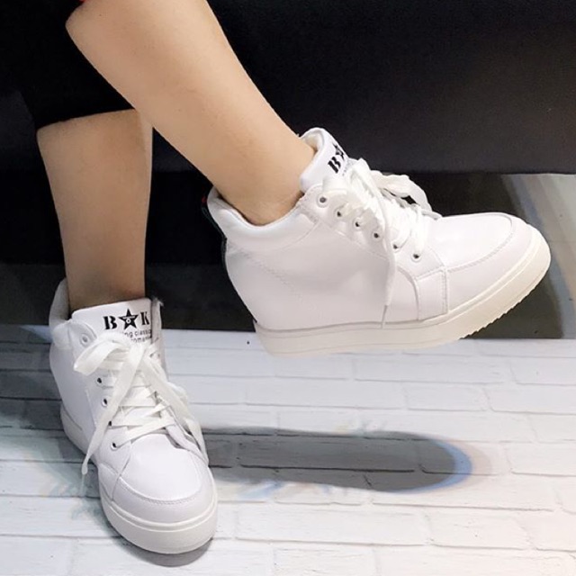 Sepatu boots sneaker wanita import