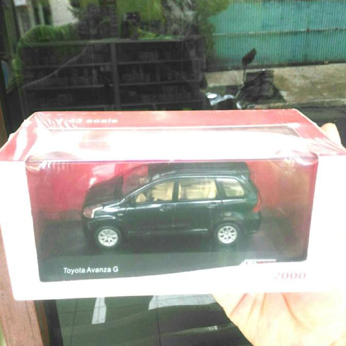 maddox - DIECAST MOBIL TOYOTA AVANZA TYPE G DIECAST MURAH