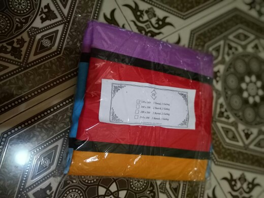 Sprei Rainbow Bahan Katun Mikrotex Tak Berpasir