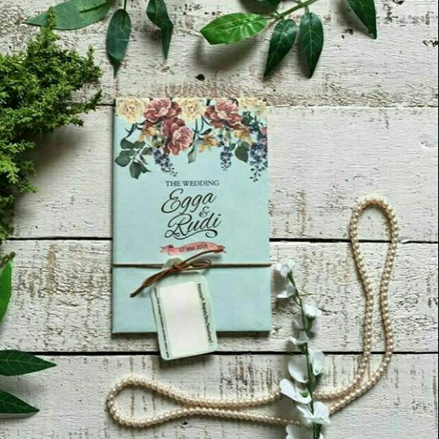 Undangan Hardcover Custom Lipat