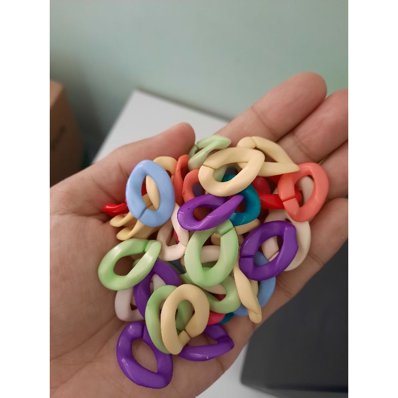 Mote Rantai Gepeng / Rantai Plastik ( 40 pcs )