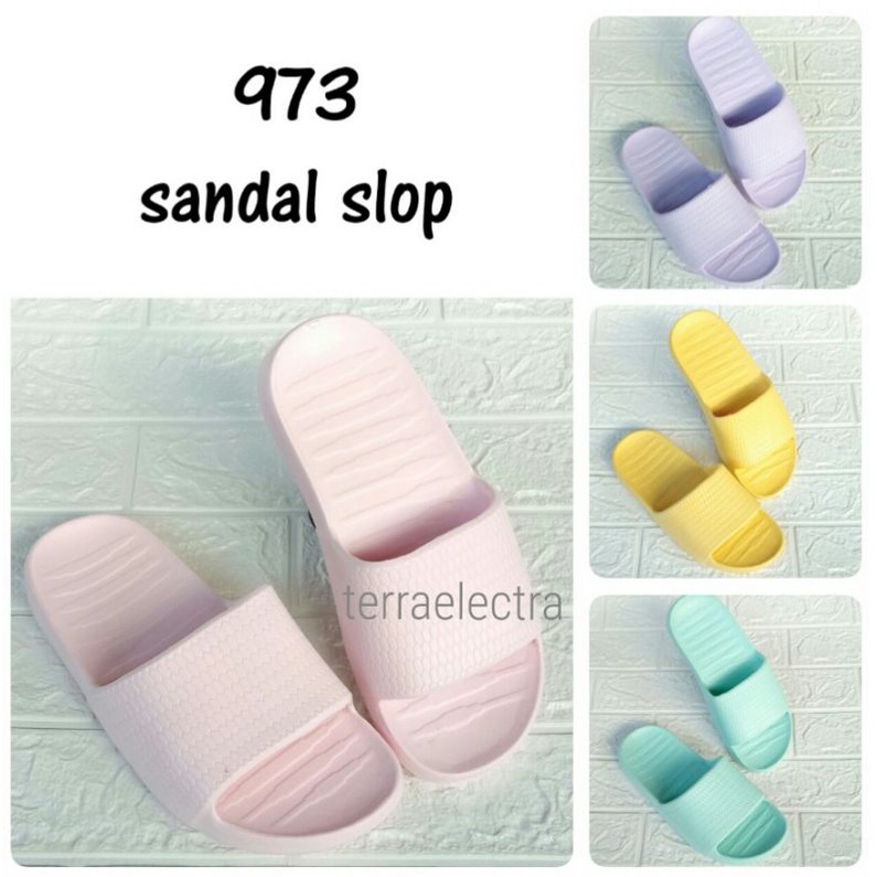 Sandal Slop Wanita Anti Slip 36-40 Model Miniso Sendal Rumah Nyaman