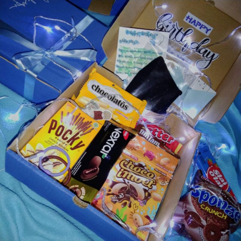 

Hampers Box Snack Murce Kado Spesial Untuk Orang Spesial