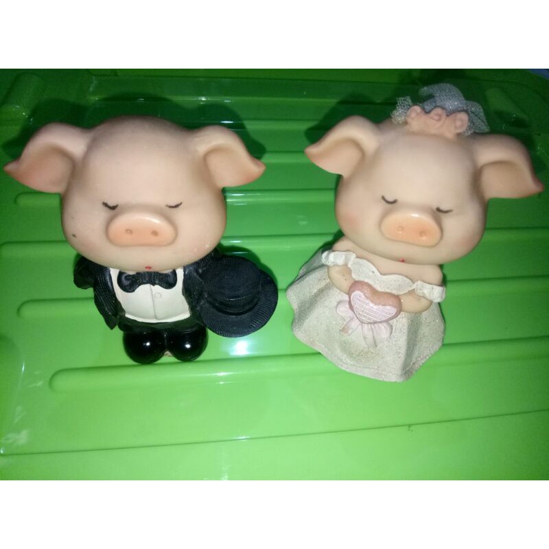 MINIATUR PAJANGAN COUPLE PIG WEDDING