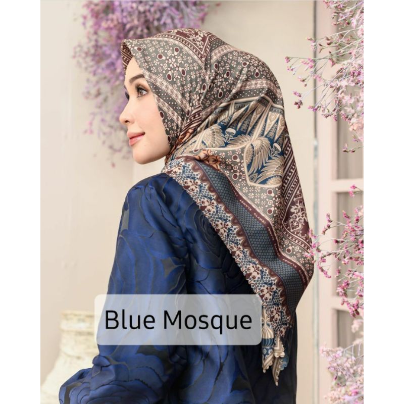 Julang Scarf by Wearing Klamby