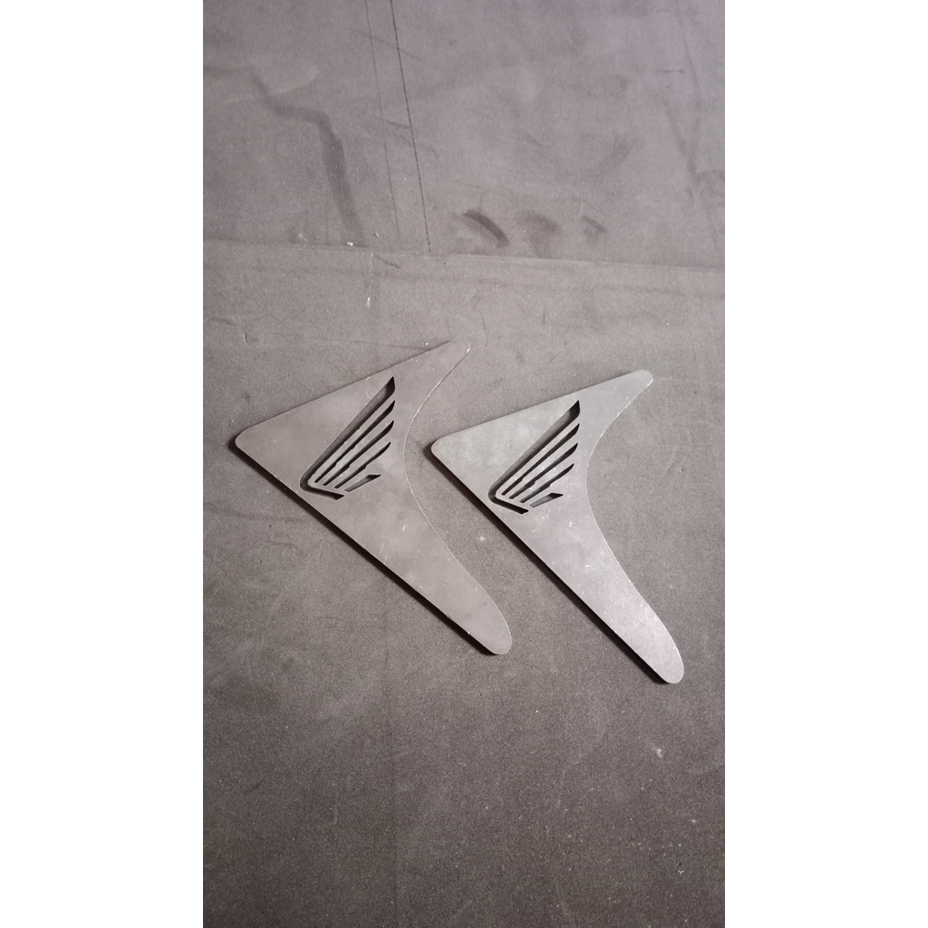 Pemanis Siku Manisan Rangka Bawah Tangki CB GL 100 Besi Motif Sayap Honda