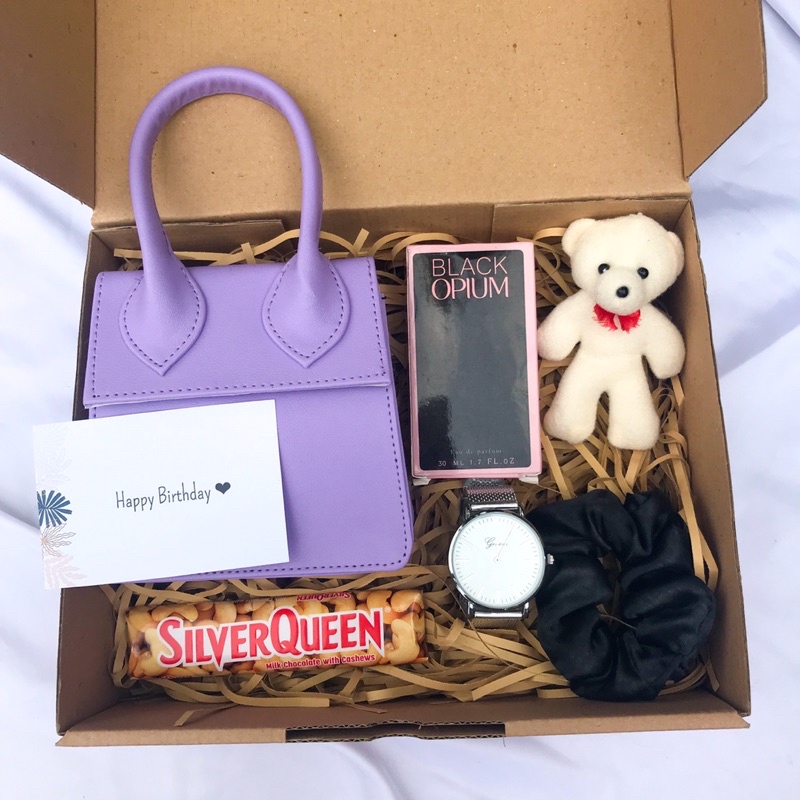 

[KDW038] GIFTBOX TAS / KADO CEWEK / KADO PACAR / GRADUATION / HAMPERS RAMADHAN / WISUDA