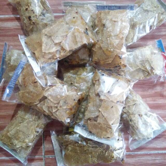 

cemilan pedas kriuk Keripik beling keripik kaca sipis makanan pedas aida atom gurih