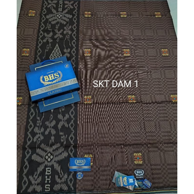 SARUNG BHS CLASSIC SKT DAM, RTM BRL DAN MTR GOLD FREE PAPER BAG