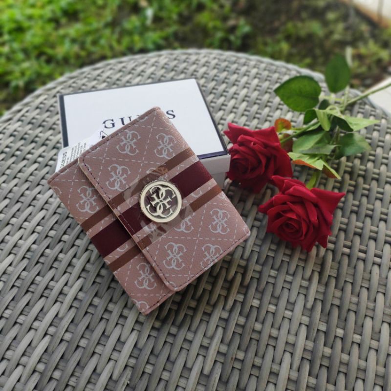 Guess Jensen Dompet Lipat Kecil